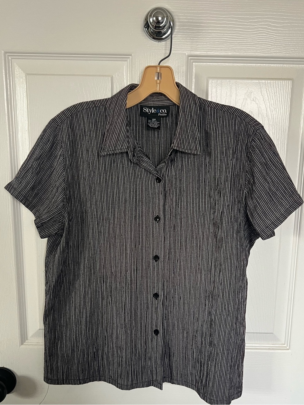 VTG Style & Co. Black White Short-Sleeve Button-Down Camp Shirt Petite M